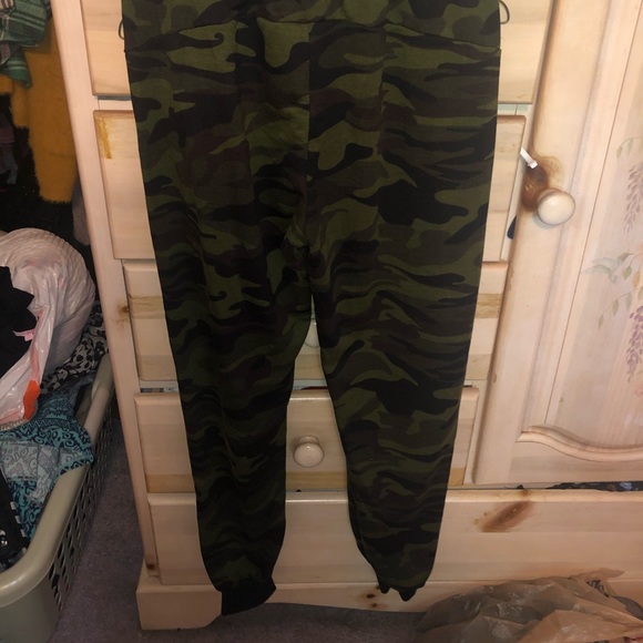 BRAND NEW camo print joggers - Picture 2 of 4
